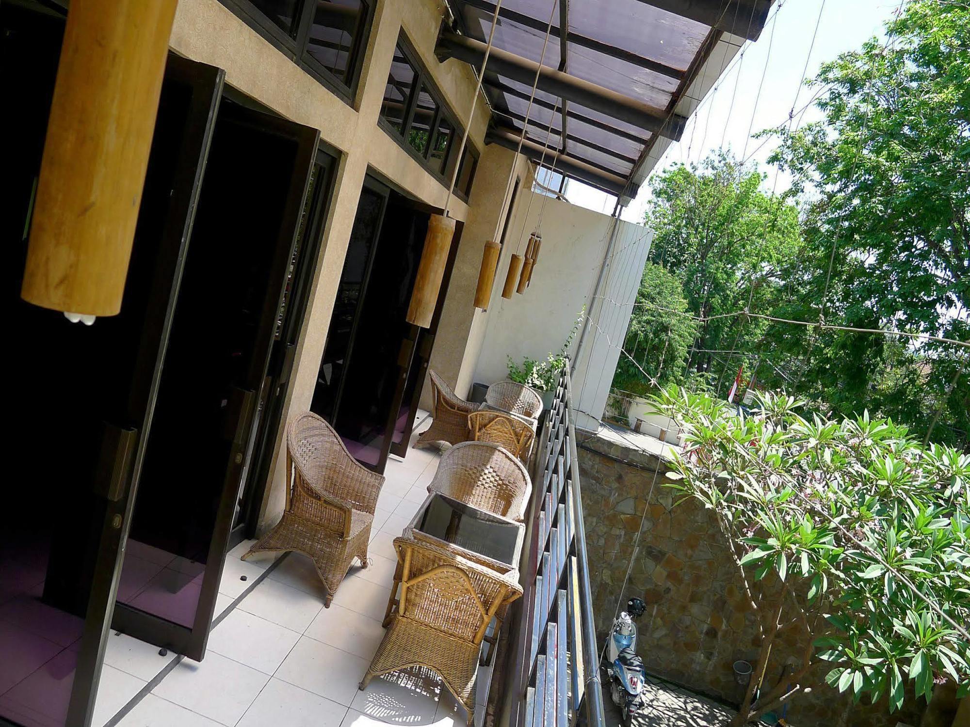 Hotel Jawa Surabaya Eksteriør billede